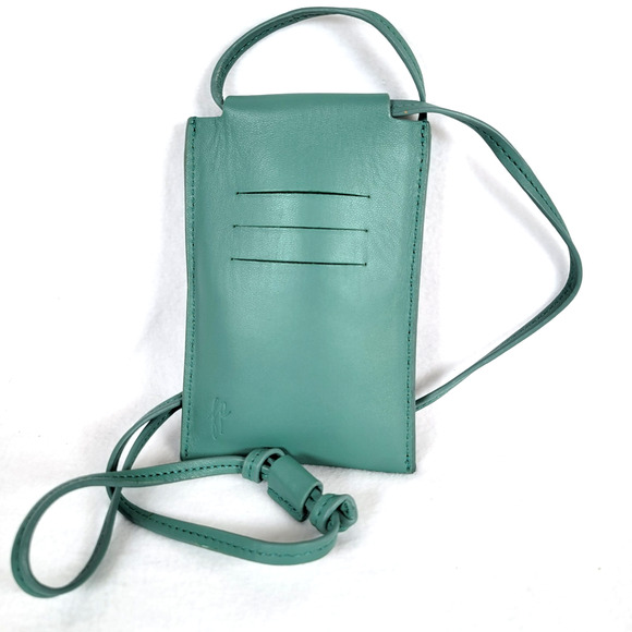 Free People Downtown Leather Lanyard Phone Holder Crossbody Green Card Slot Boho - Picture 1 of 7